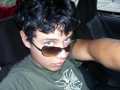 yoyomAN el solTer0 mAS kodiSIado....nesesita novia...8-) no buska jajaja