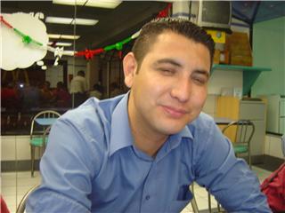 una pekeña foto tomada bien amanecido en el mcdonalds israel kamacho